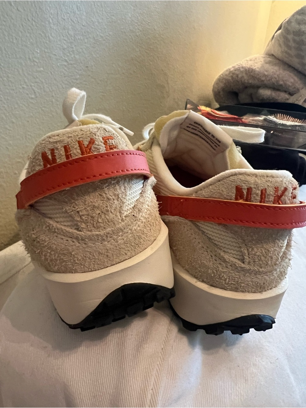 Women’s Nike Waffle Debut Sneakers - Picture 10 of 12